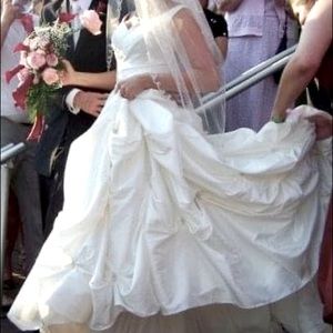 Size 4 technically vintage (2007) wedding dress